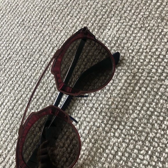 Christian Dior sunglasses - Picture 1 of 2